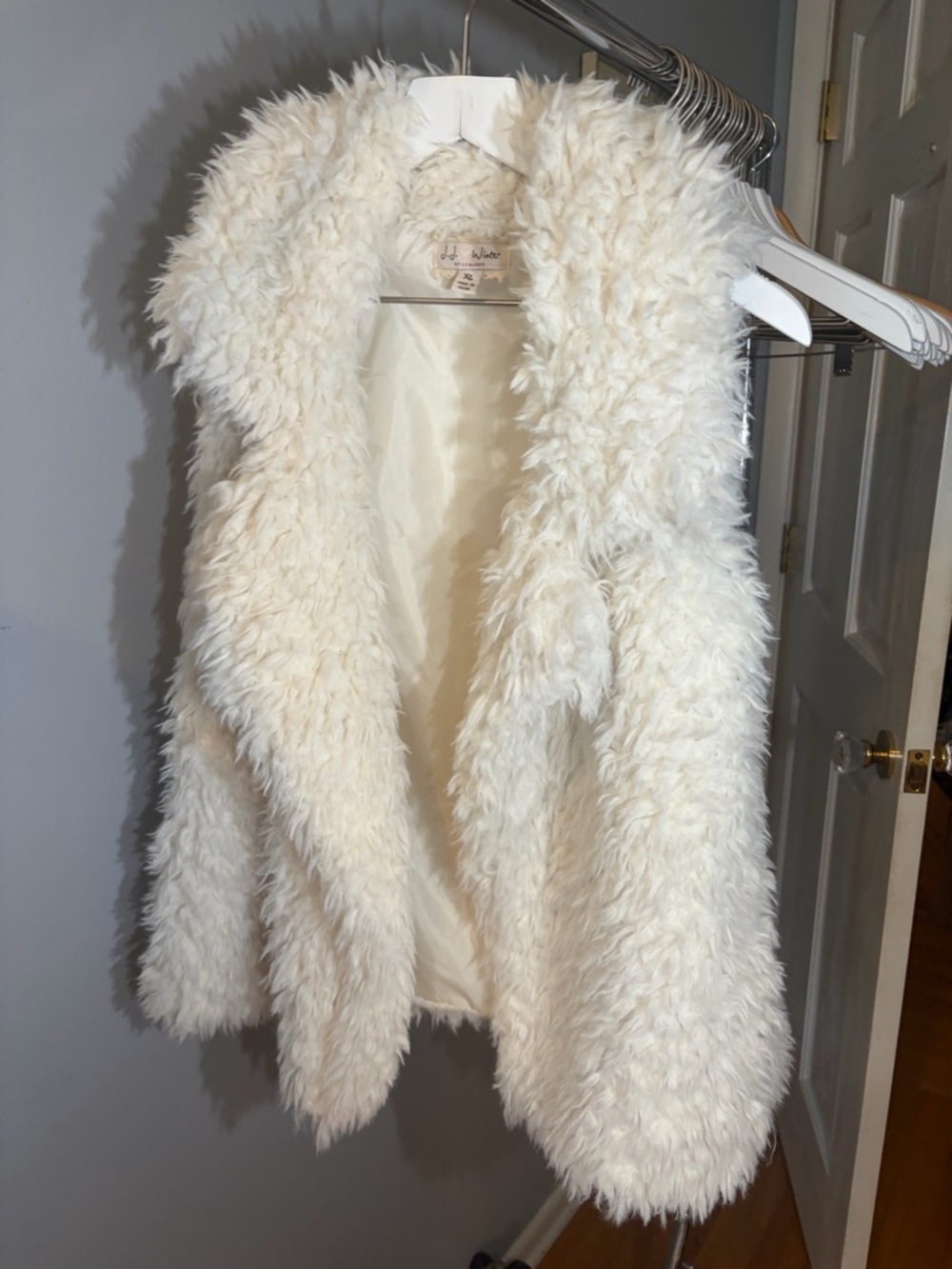 Cozy Cream Faux Fur Teddy Jacket Vest - Open Front - Picture 6 of 10